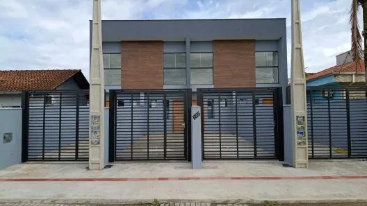 Sobrado com 2 Quartos à venda, 70m² no Aventureiro, Joinville