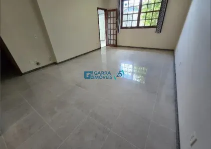 Casa com 3 Quartos à venda, 180m² no Dona Clara, Belo Horizonte