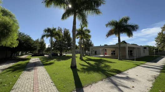 Apartamento com 2 Quartos à venda, 58m² no Cachoeira do Bom Jesus, Florianópolis