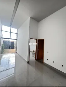 Casa com 2 Quartos à venda, 80m² no Jardim Patrícia, Uberlândia