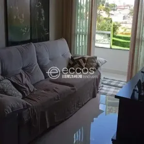 Apartamento com 3 Quartos à venda, 79m² no Segismundo Pereira, Uberlândia