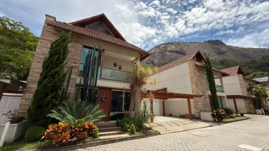 Casa com 3 Quartos à venda, 237m² no Cônego, Nova Friburgo