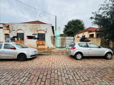 Casa com 2 Quartos à venda, 138m² no Jardim Ártico, Araraquara