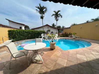 Casa com 3 Quartos à venda, 236m² no Jardim Porto Novo, Caraguatatuba