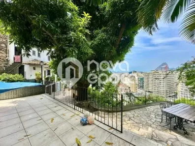 Casa com 5 Quartos à venda, 300m² no Catete, Rio de Janeiro