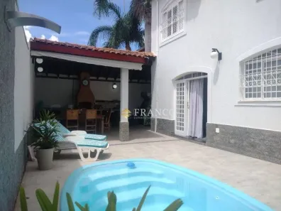 Sobrado com 3 Quartos à venda, 190m² no Campos Elíseos, Taubaté