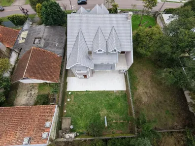 Casa com 4 Quartos à venda, 382m² no Vista Alegre, Curitiba