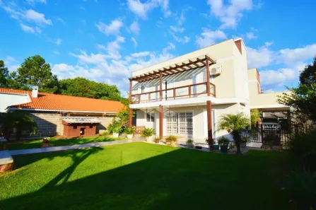 Casa com 3 Quartos à venda, 305m² no Diácono João Luiz Pozzobon, Santa Maria
