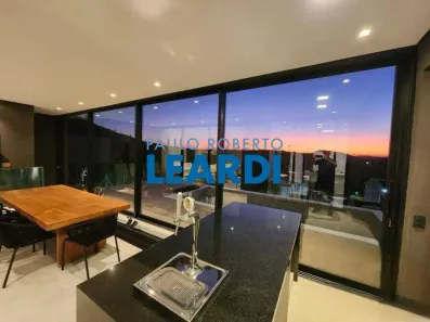 Casa de Condomínio com 4 Quartos à venda, 450m² no Alphaville, Santana de Parnaíba