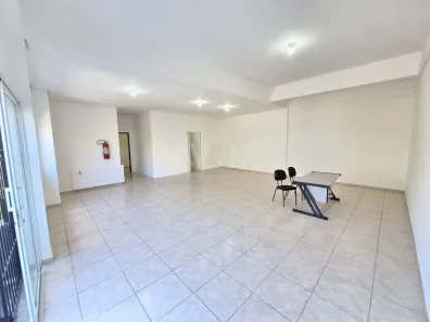 Ponto Comercial para alugar, 87m² no Capela, Vinhedo