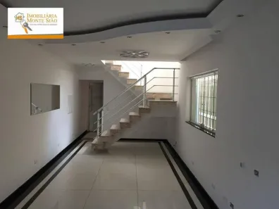 Sobrado com 3 Quartos à venda, 200m² no Vila Galvão, Guarulhos