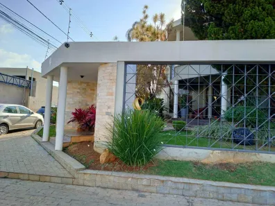 Casa com 6 Quartos à venda, 800m² no Centro, Sete Lagoas
