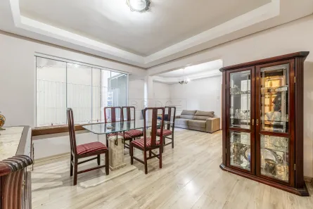 Apartamento com 3 Quartos à venda, 127m² no Moinhos de Vento, Porto Alegre