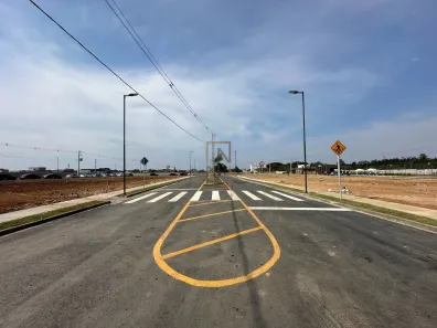 Lote/Terreno à venda, 180m² no Espinheiros, Joinville