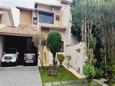 Sobrado com 3 Quartos à venda, 290m² no Loteamento Fernando Camargo Nogueira, Taubaté