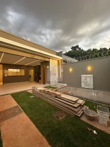 Casa com 3 Quartos à venda, 130m² no Setor Garavelo, Goiânia