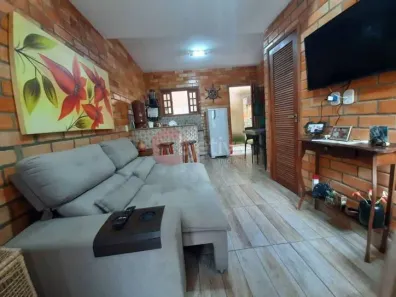 Casa de Condomínio com 2 Quartos à venda, 65m² no Peró, Cabo Frio