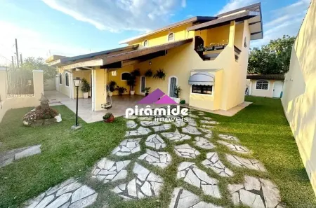 Casa com 4 Quartos à venda, 280m² no Eugênio de Mello, São José dos Campos