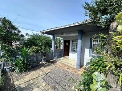Casa com 3 Quartos à venda, 125m² no Forquilhas, São José