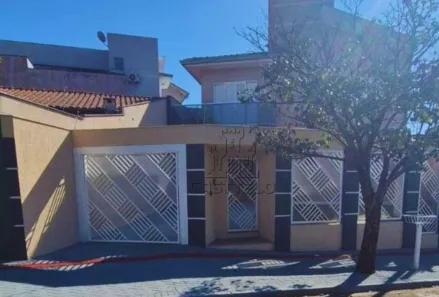 Sobrado com 3 Quartos à venda, 217m² no Andes, Londrina