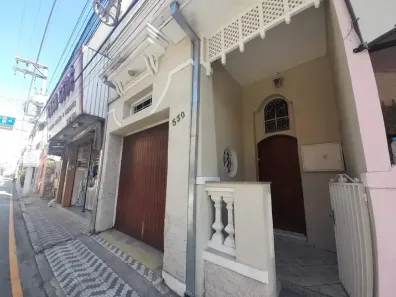 Ponto Comercial com 3 Quartos para alugar, 198m² no Centro, Taubaté