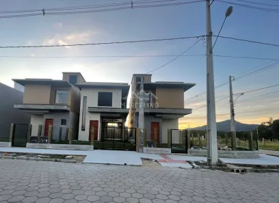 Sobrado com 3 Quartos à venda, 98m² no Campo Duna, Imbituba