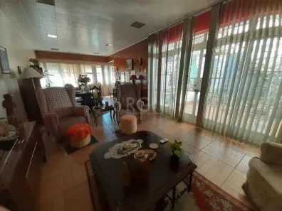 Casa com 3 Quartos à venda, 290m² no Menino Deus, Porto Alegre