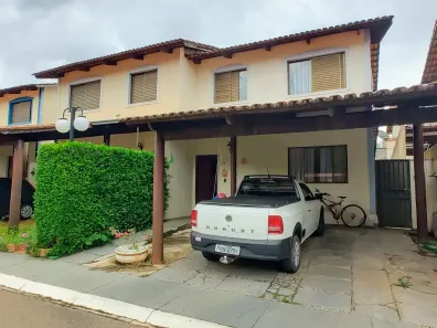 Casa de Condomínio com 3 Quartos à venda, 156m² no Parque Anhanguera, Goiânia