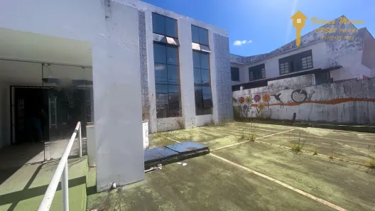 Casa com 14 Quartos à venda, 950m² no Massaranduba, Salvador