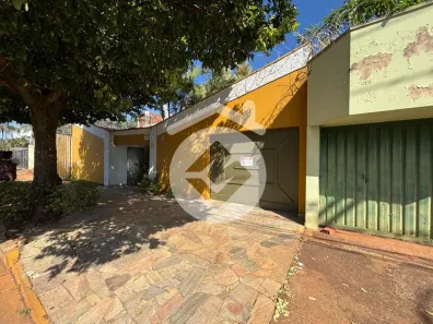 Imóvel Comercial com 3 Quartos para alugar, 320m² no Morada da Colina, Uberlândia
