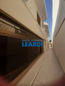 Ponto Comercial com 3 Quartos para alugar, 200m² no Vila Anastácio, São Paulo
