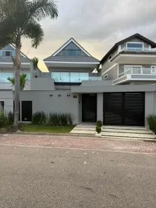 Casa de Condomínio com 5 Quartos para alugar, 280m² no Recreio dos Bandeirantes, Rio de Janeiro