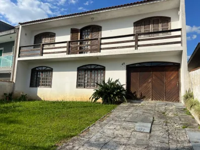 Casa com 3 Quartos à venda, 300m² no Bom Jesus, São José dos Pinhais