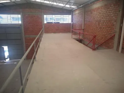 Galpão/Depósito/Armazém para alugar, 310m² no Santa Maria Goretti, Porto Alegre
