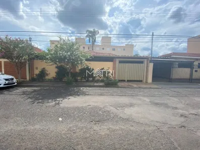 Casa com 3 Quartos à venda, 224m² no Vila Xavier (Vila Xavier), Araraquara