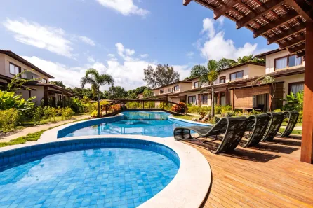 Sobrado com 3 Quartos para alugar, 140m² no Maraú, Maraú