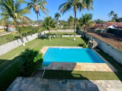 Casa com 3 Quartos para alugar, 200m² no Balneário Praia do Pernambuco, Guarujá