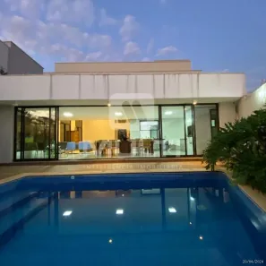 Casa de Condomínio com 4 Quartos para alugar, 359m² no Jardim Karaíba, Uberlândia