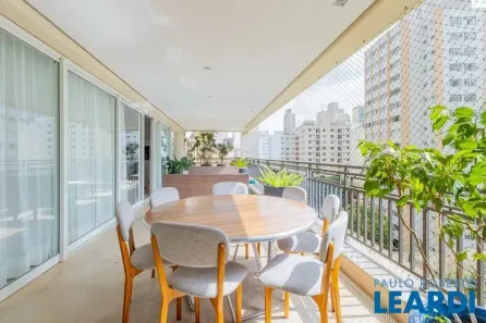 Apartamento com 4 Quartos à venda, 356m² no Santa Cecília, São Paulo