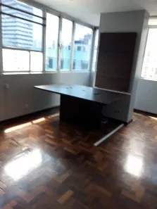 Sala Comercial com 4 Quartos para alugar, 147m² no Centro, Curitiba