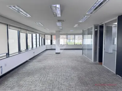 Sala Comercial para alugar, 187m² no Jardim Paulistano, São Paulo