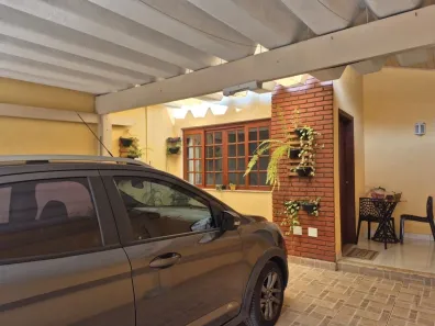 Casa de Condomínio com 3 Quartos à venda, 160m² no Jardim Olympia, São Paulo