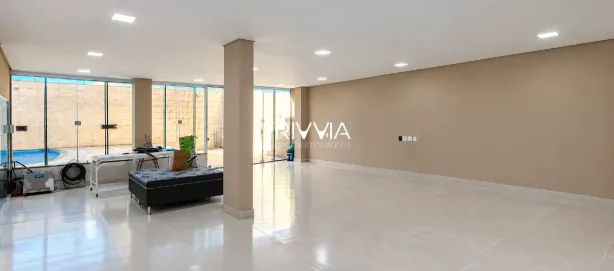 Casa com 3 Quartos para alugar, 224m² no Jardim das Palmeiras, Uberlândia