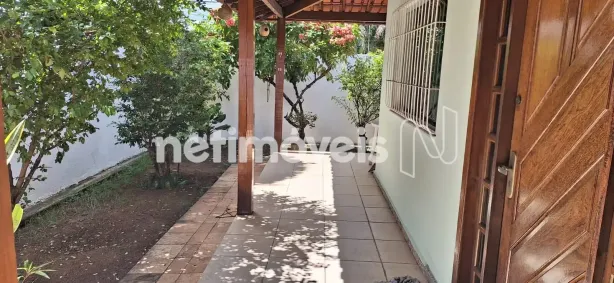 Casa com 3 Quartos à venda, 360m² no Santa Amélia, Belo Horizonte