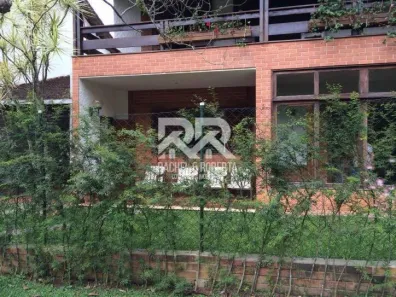 Casa de Condomínio com 4 Quartos à venda, 257m² no Carlos Guinle, Teresópolis