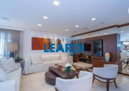 Apartamento com 4 Quartos à venda, 258m² no Vila Cordeiro, São Paulo