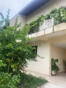 Sobrado com 4 Quartos à venda, 294m² no Portal de Versalhes 2, Londrina