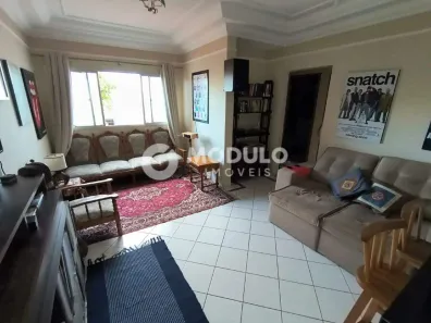 Apartamento com 3 Quartos para alugar, 67m² no Santa Mônica, Uberlândia