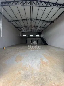 Galpão/Depósito/Armazém à venda, 360m² no Novo Mundo, Uberlândia