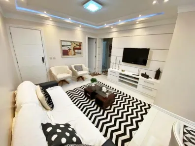 Apartamento com 3 Quartos para alugar, 120m² no Centro, Balneário Camboriú